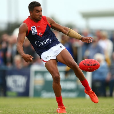 Casey records come from behind win