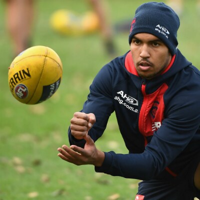 JKH signs on until end of 2018 season