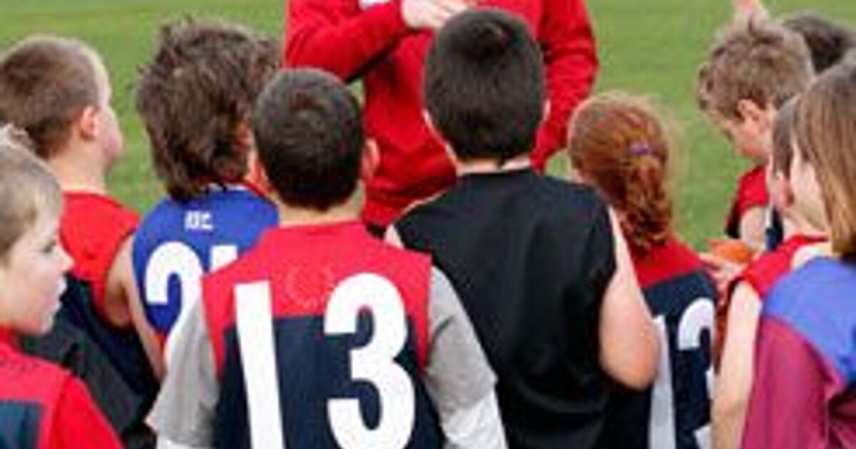 McKenzie visits junior club in Terang