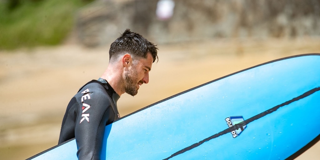 Gallery | Lorne Surfing and Survivor - Vimarsana News
