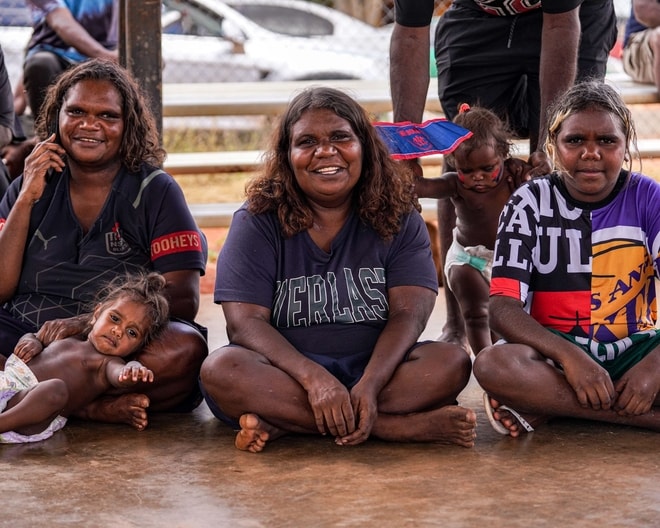 Nyirripi Locals